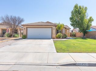 30432 Pine Creek Dr, Menifee, CA 92584