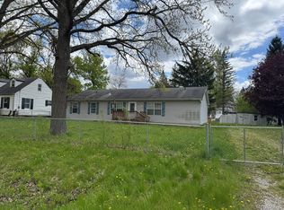 3231 W Hobson Ave, Flint, MI 48504