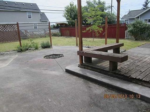 4th image of 3101 S Puget Sound Ave