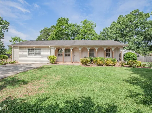 406 Stewart St, Carrollton, GA 30117