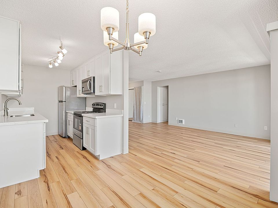 1st image of 2015 NE 89th St APT 303