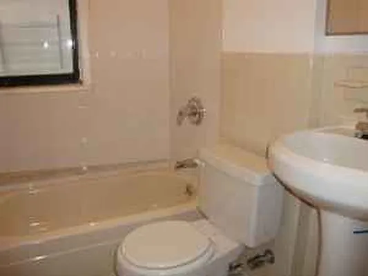 Rented by Manhattan Spaces | media 10