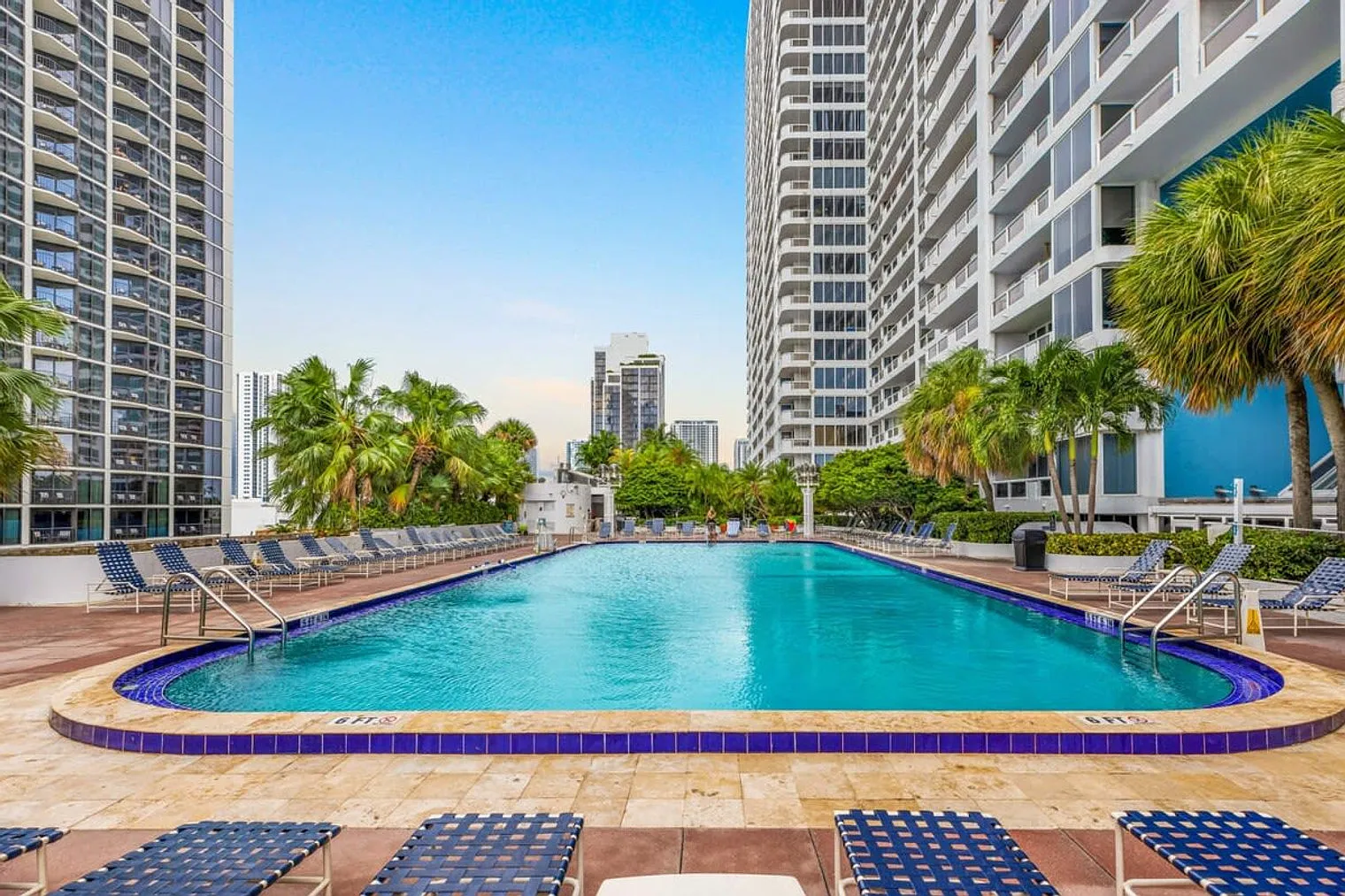 2 bed, 2.0 bath, 1474 sqft, $13,120 — Photo 2