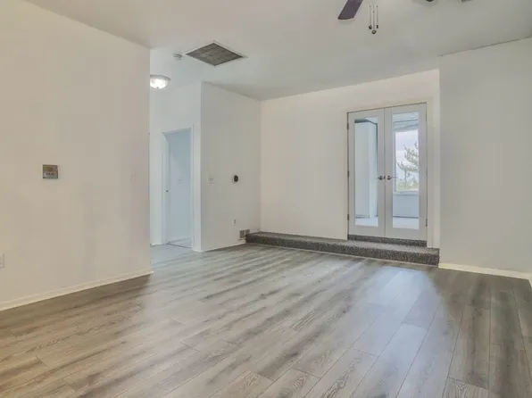 75 Liberty Avenue image 9 of 30