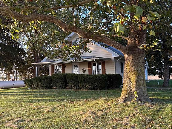 4th image of 2059 Lair Rd