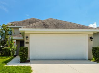 1049 Atlantic Ave, Fruitland Park, FL 34731