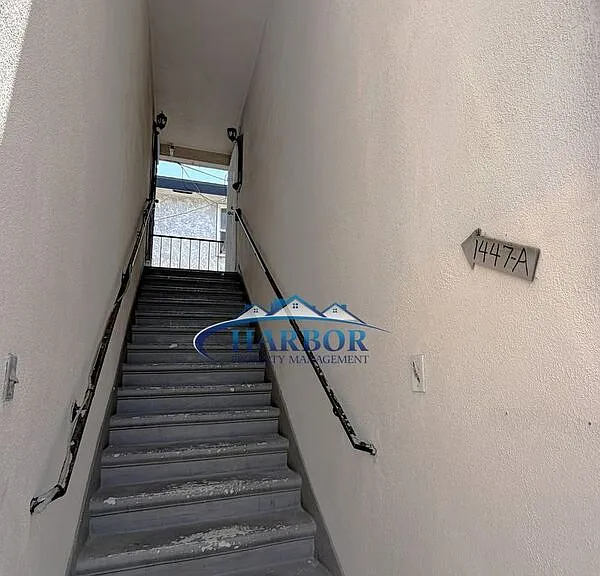 1447 N Wilmington Blvd #A — Photo 2