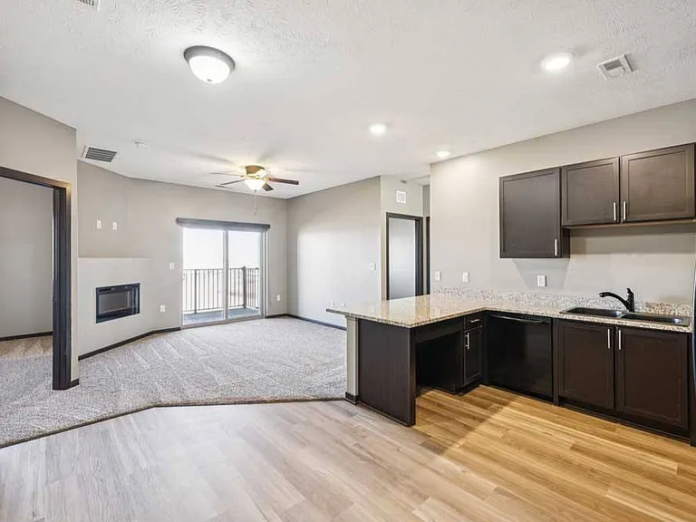 The Flats at 84 — Photo 119