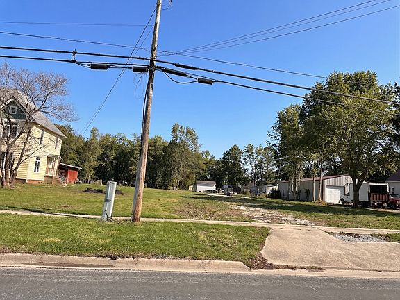 4th image of 508 Vincennes Ave