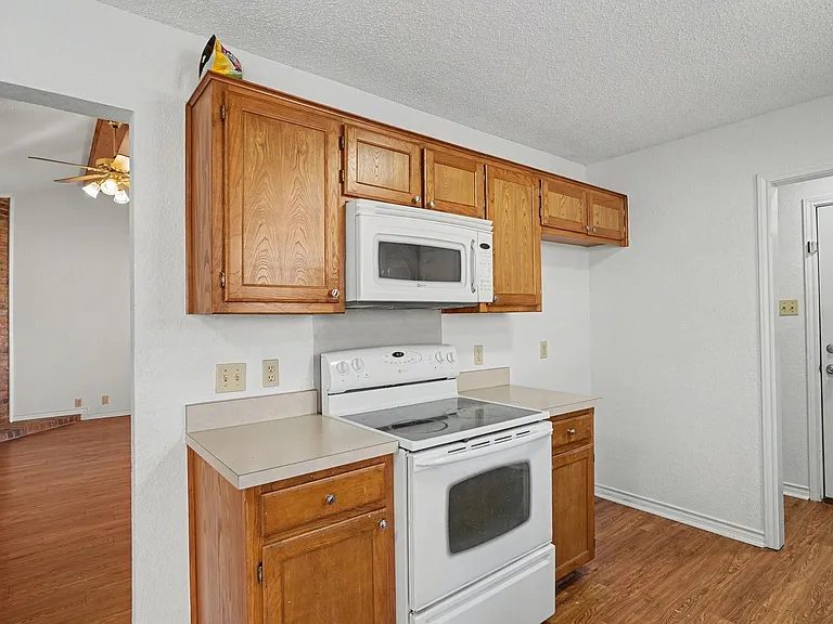 1507 Lindsey Ln W #A — Photo 14