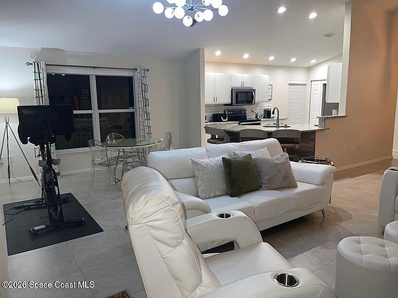 4th image of 1741 Brookshire Cir