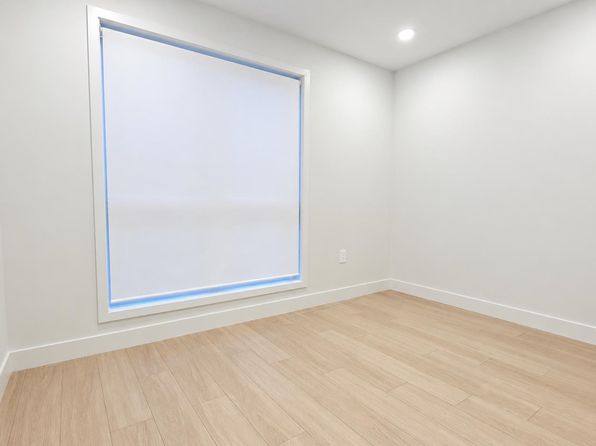 3 bedroom rental in Richmond — photo 3