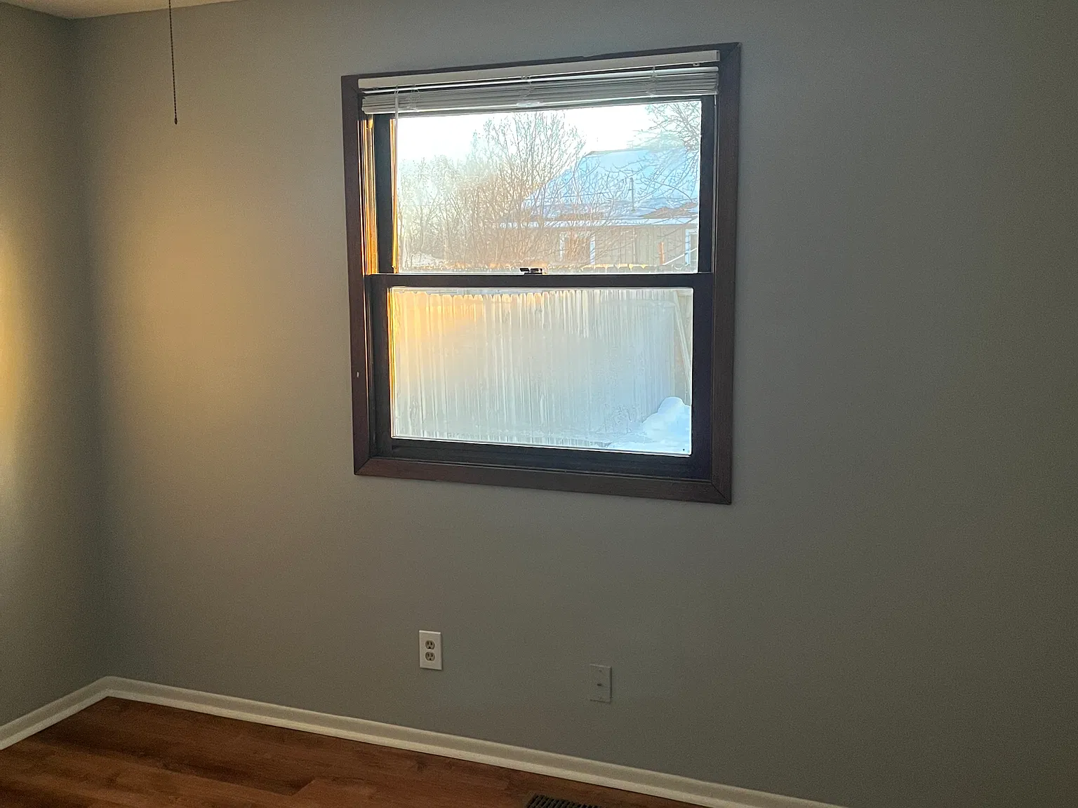 3 bed, 1500 sqft, $1,800 — Photo 2