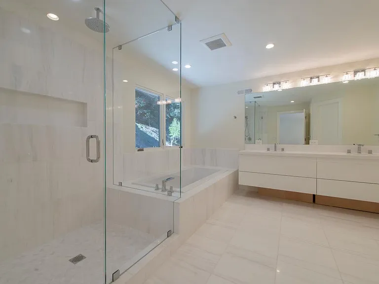 344 Laurel Way — Photo 10
