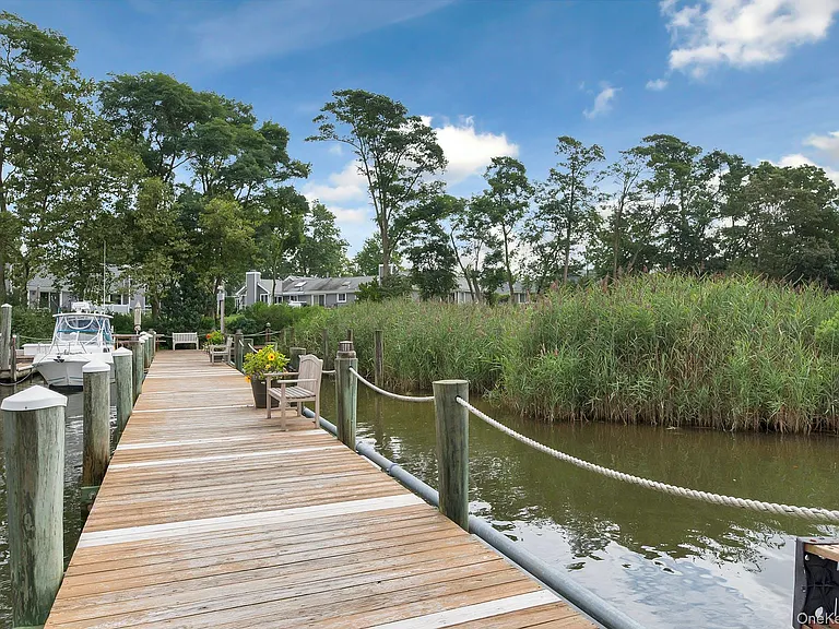 367 Seabreeze Ct — Photo 33