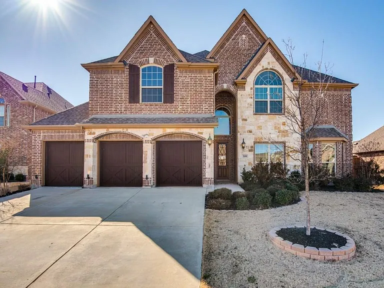 2150 Nocona Dr — Photo 1