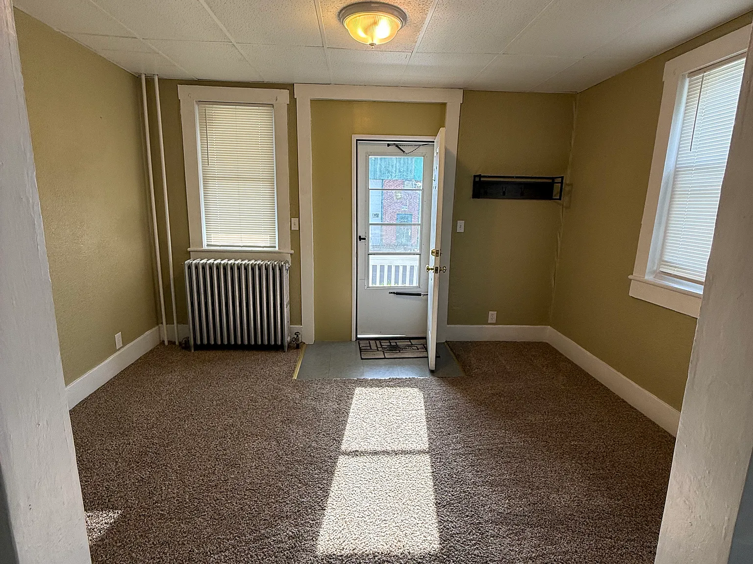 829 Wood — Photo 1