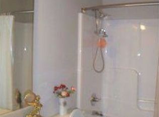 4328 SW Misty Harbor Dr, Topeka, KS 66610