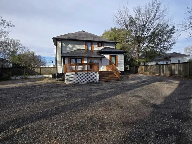 402 Meriwether St — Photo 37