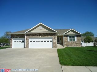 1764 N 1st St, Seward, NE 68434