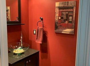 207 Quinlan Ave, Dekalb, IL 60115