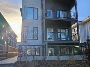 10735 84th Ave NW, Edmonton, AB T6E 2H8