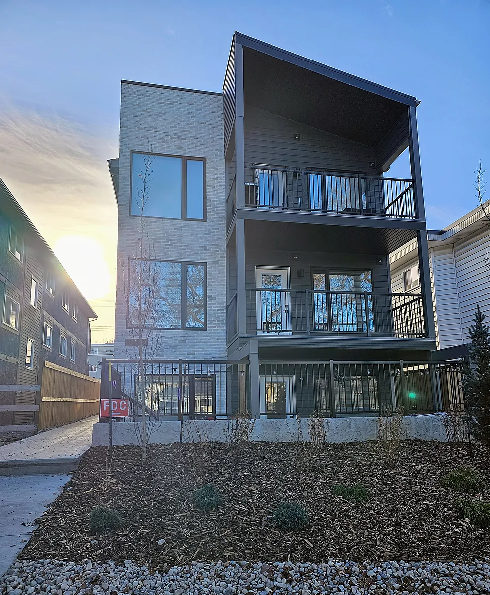 Building Photo - 10735 84th Ave NW