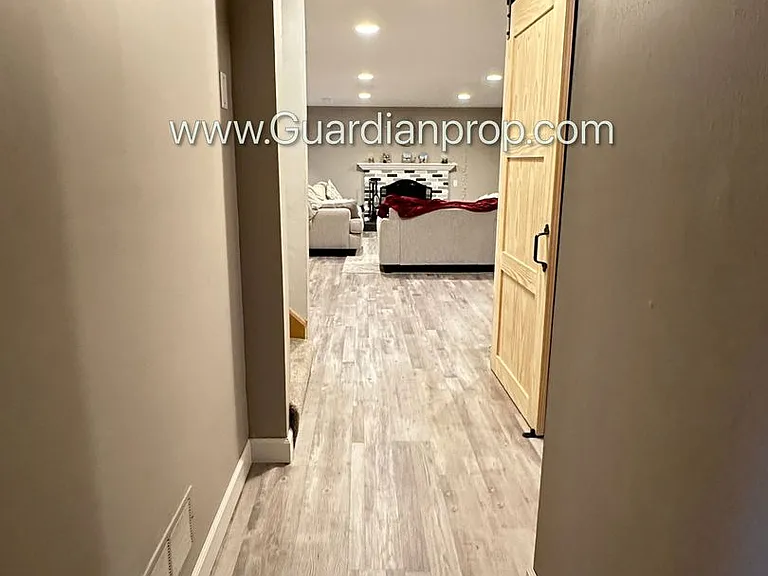 3050 Glenden Ter — Photo 21