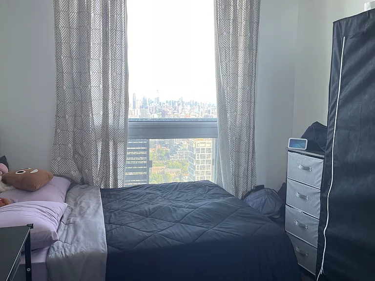 39 Roehampton Ave #4304 — Photo 3