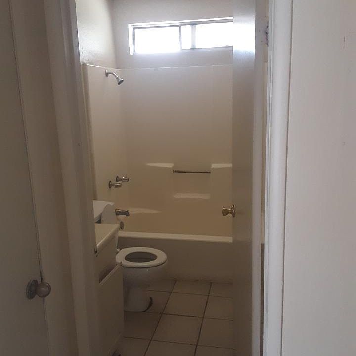 2nd image of 73863 Sunnyslope Dr #A