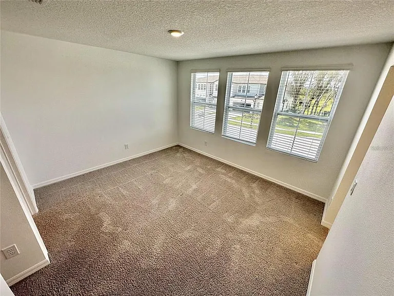 1707 Sanibel Dr — Photo 12