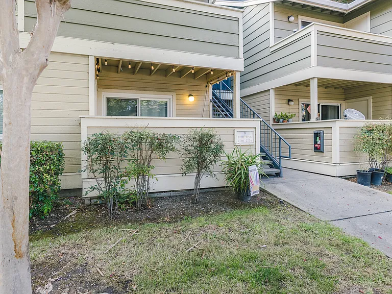 2766 Somerset Park Cir — Photo 2