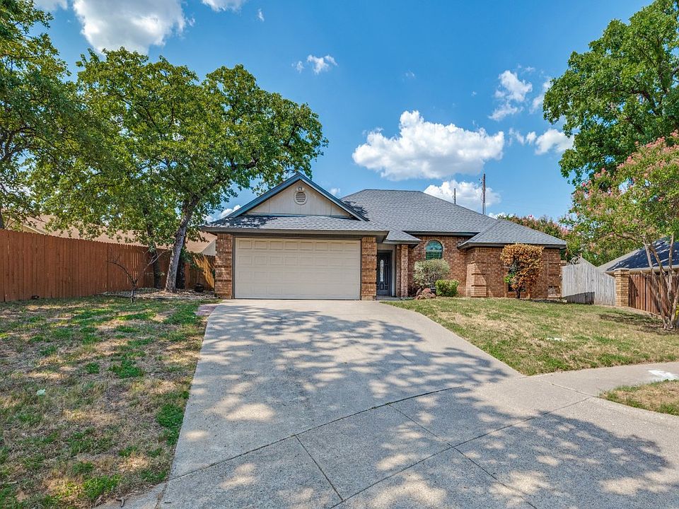 1st image of 3401 Crescent Ct