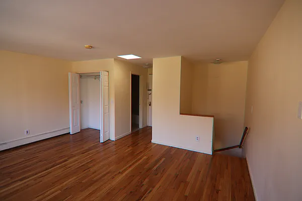 Rented by PMG Real Estate  | media 14