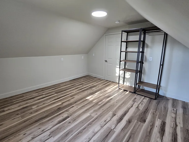 857 NW Tyler Ave #0 — Photo 7