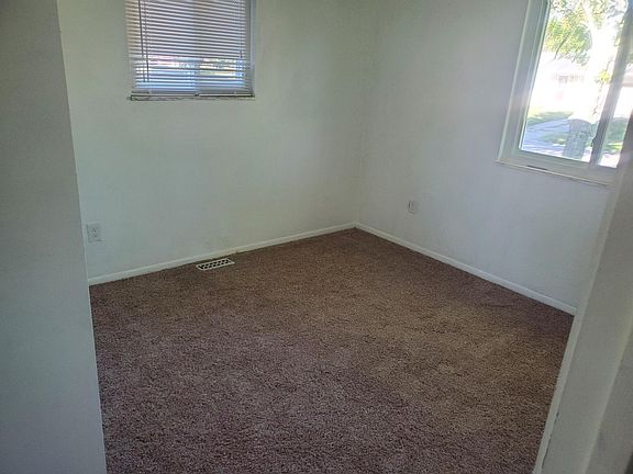 4th image of 10946 Pleasanthill Dr