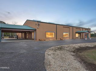 689 Walnut Rd, Arnaudville, LA 70512