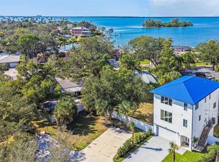 1956 Cedar Dr, Dunedin, FL 34698