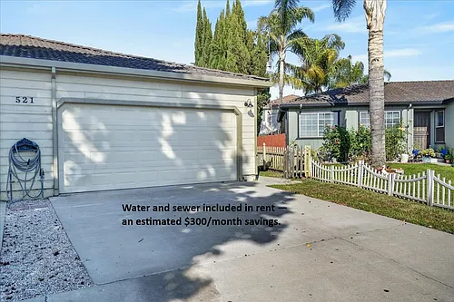 521 Spring Dr Photo 1