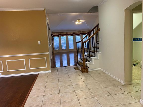 3rd image of 1704 Bradford Ct