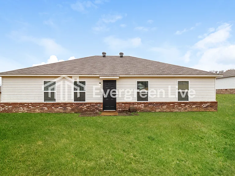 17 Dobbin Dr — Photo 8