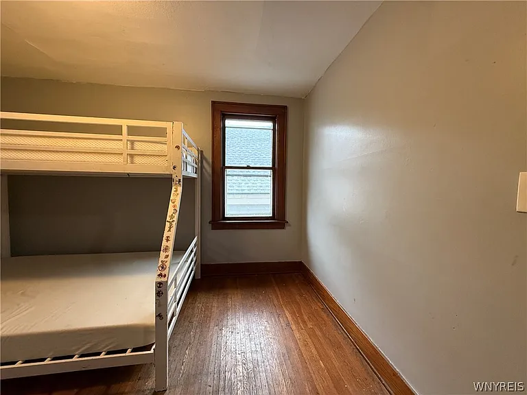 110 Gerald Ave — Photo 10