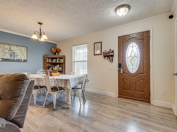 5th image of 400 Cassard Ln