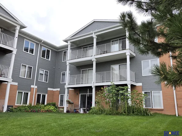 3001 S 51st St Unit 429, Lincoln, NE 68506