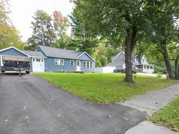 416 Waverley Rd, North Andover, MA 01845