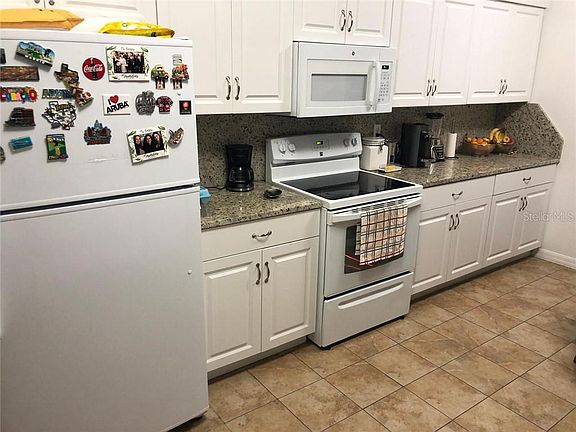 5th image of 10873 Windsor Walk Dr #4202