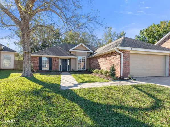126 Queensford Way, Youngsville, LA 70592