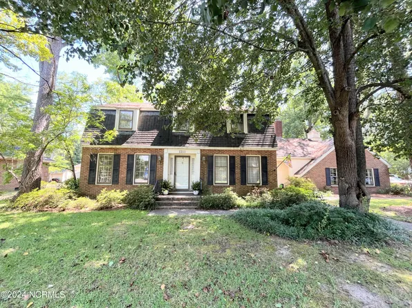 1211 Dunbar Drive, Laurinburg, NC 28352