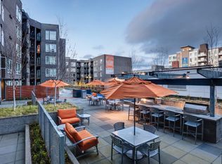 Taylor 28, Seattle, WA 98109