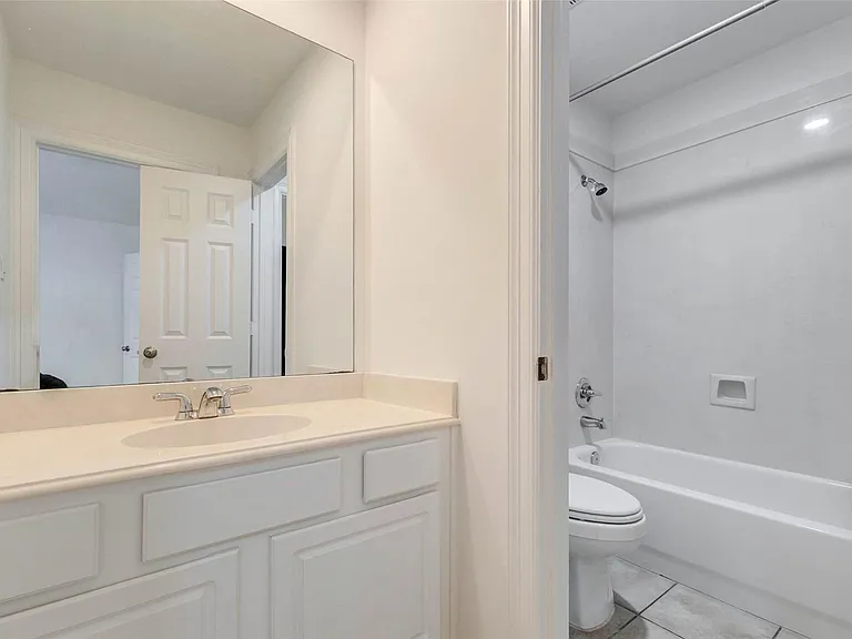 2706 Ridgeglen Ln — Photo 16